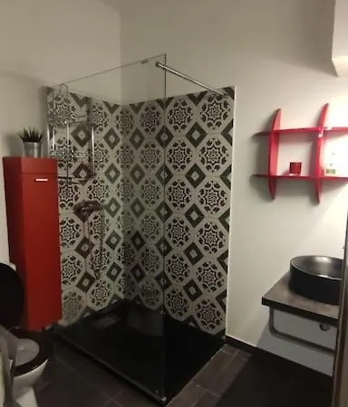 Spacieux 4 Pieces De Type Bourgeois Art-deco Апартаменты *